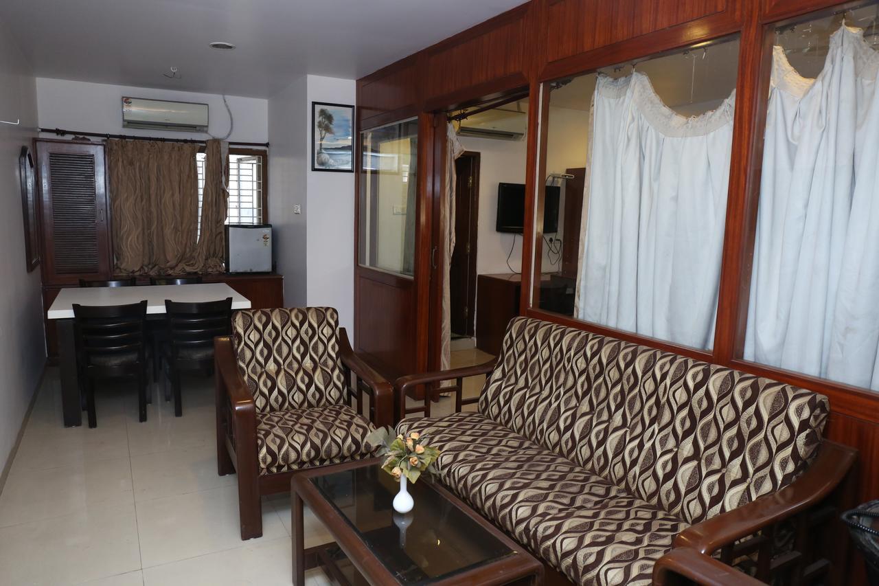 Hotel Chandra'S 维沙卡帕特南 外观 照片